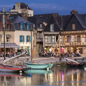 Rare - En Plein Milieu Du Port De St Goustan A Auray- Grand T2 - 50m2 -belle Terrasse , Auray Frankreich